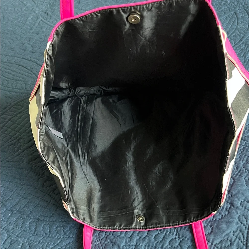 Juicy Couture stylish pink